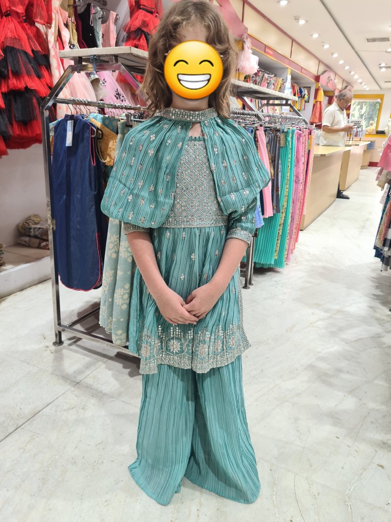 Day 2 outfit - turquoise with silver detailing